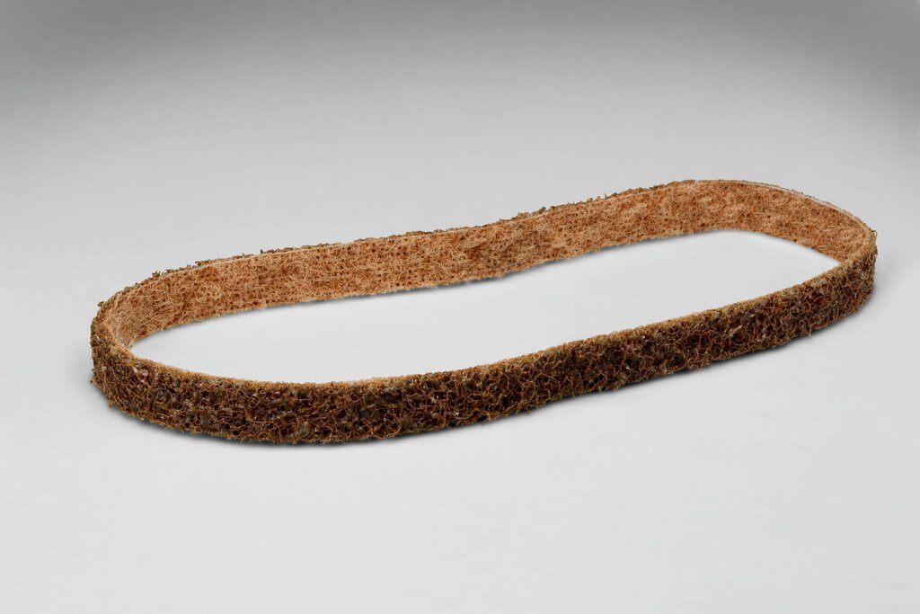 3M 7000120674 SC-BS Surface Conditioning Belt, 3/4 in W Belt x 18 in L, Coarse Grade, Aluminum Oxide Abrasive, Brown - Non-Woven Abrasive Belts