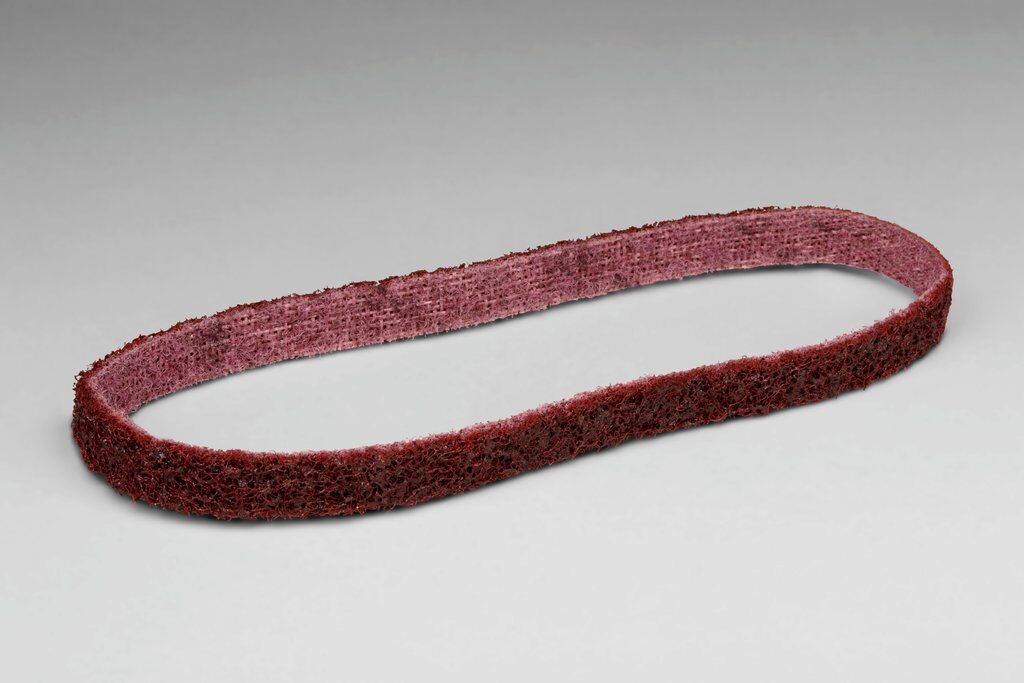 3M 7000028454 SC-BS Surface Conditioning Belt, 1/2 in W Belt x 18 in L, Medium Grade, Aluminum Oxide Abrasive, Maroon - Non-Woven Abrasive Belts