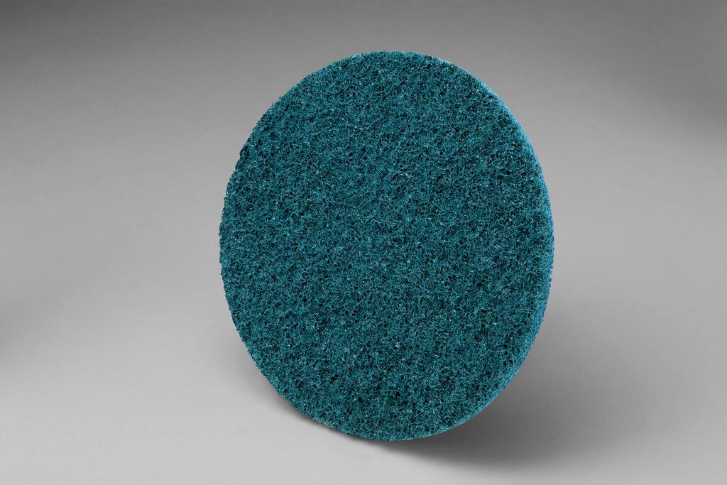 3M 7000000754 SC SE Durable Non-Woven Soft Surface Conditioning Disc, 3 in Dia Disc, Very Fine Grade, Aluminum Oxide Abrasive, Type TR Attachment - Non-Woven Abrasive Quick-Change Discs