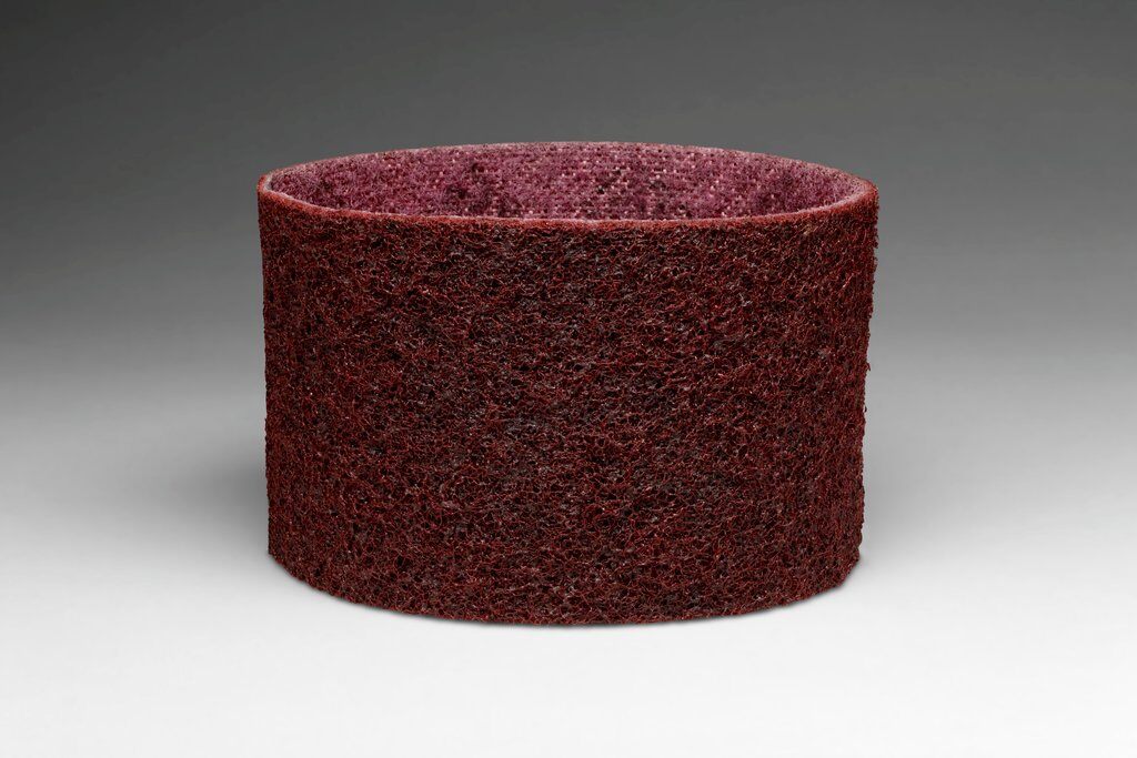 3M 7000028435 SC-BS Surface Conditioning Belt, 3-1/2 in W Belt x 15-1/2 in L, Medium Grade, Aluminum Oxide Abrasive, Maroon - Non-Woven Abrasive Belts